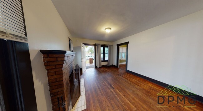 Photo - 317 Shepard St