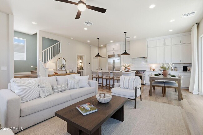 109 W Willo Ct