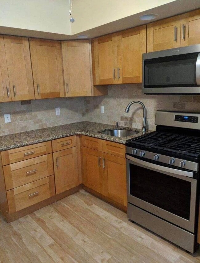 Building Photo - 60 Liberty Pl Unit 2