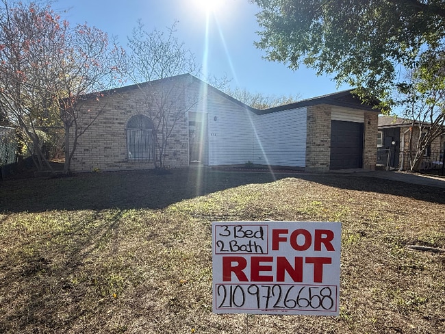 Building Photo - 538 Maddux St