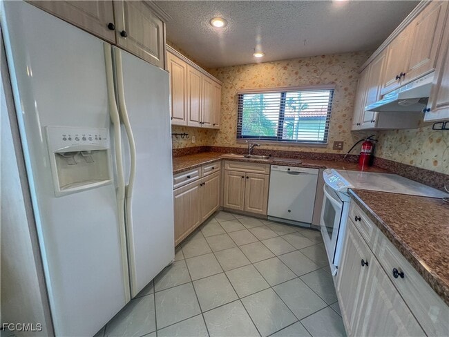 Photo - 1426 Park Shore Cir