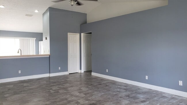 Photo - 5141 Pine Needle Dr