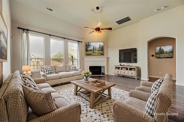 Photo - 1010 Newington Circle