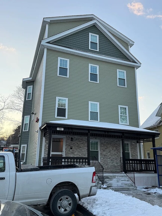 Building Photo - 36 Blackstone River Rd Rental