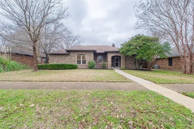 Photo - 2901 Hampshire Dr
