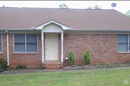 Building Photo - 1110 Chandler Dr Rental