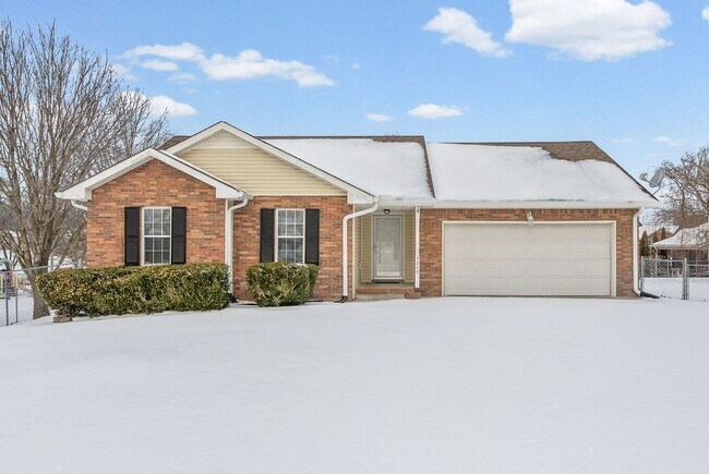 Photo - 3 Bedroom 2 Bath Home For Rent Near Post!