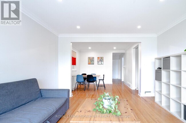 Photo - 83 Caledonia Rd