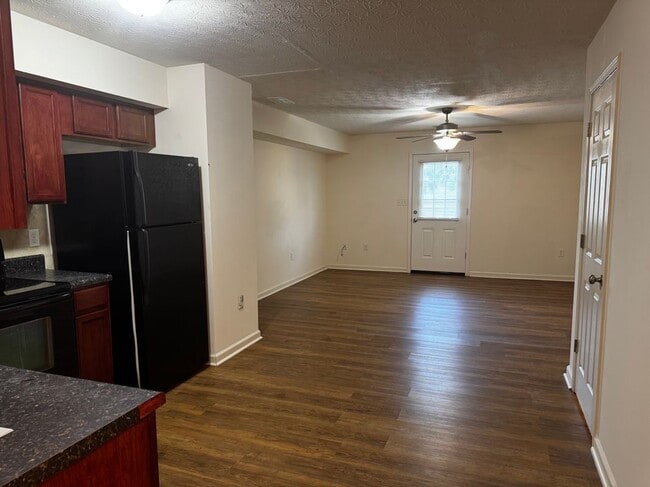 Photo - 115 Corvette View Ct