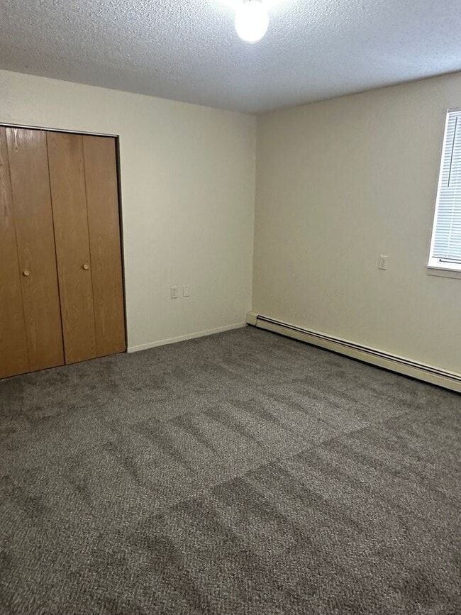 Photo - Three Bedroom Apartment Great Location! Unit LJ-104