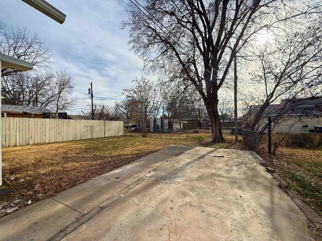 Photo - 904 E Ash St