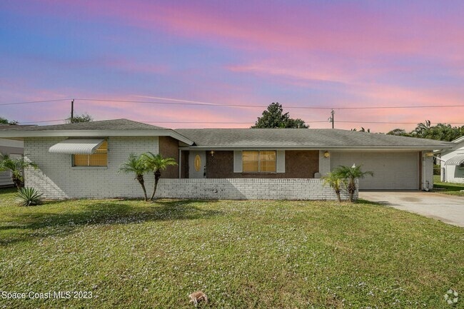Building Photo - 608 Sacre Coeur Dr Rental