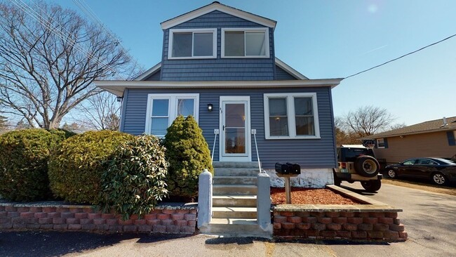 Building Photo - 43 Edgewater Ave Unit 1 Rental