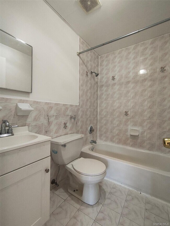 128-19 146th St Unidad 2nd Flr