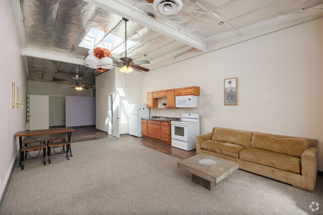 Estudio - 800 pies cuadrados - MBS Studios