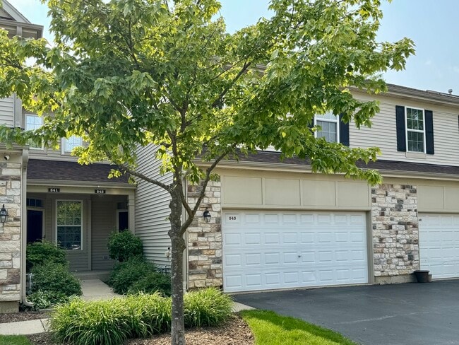 Photo - 543 Shakespeare Dr Townhome