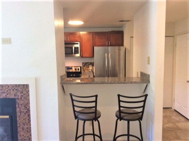 Photo - Single-Level 1 Bedroom Home with Garage – ...