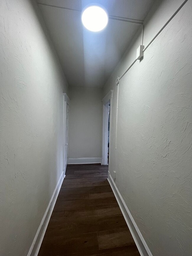 Photo - 2 Bedroom Apartment for Rent – Pittsfield, MA – $1,450/month Unidad 5