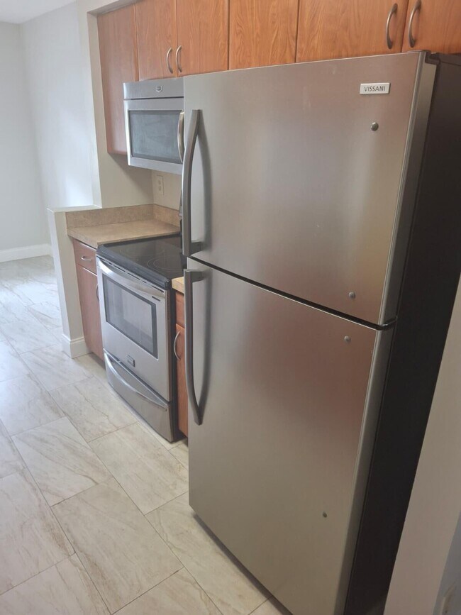 Photo - 9833 Westview Dr Unidad 813