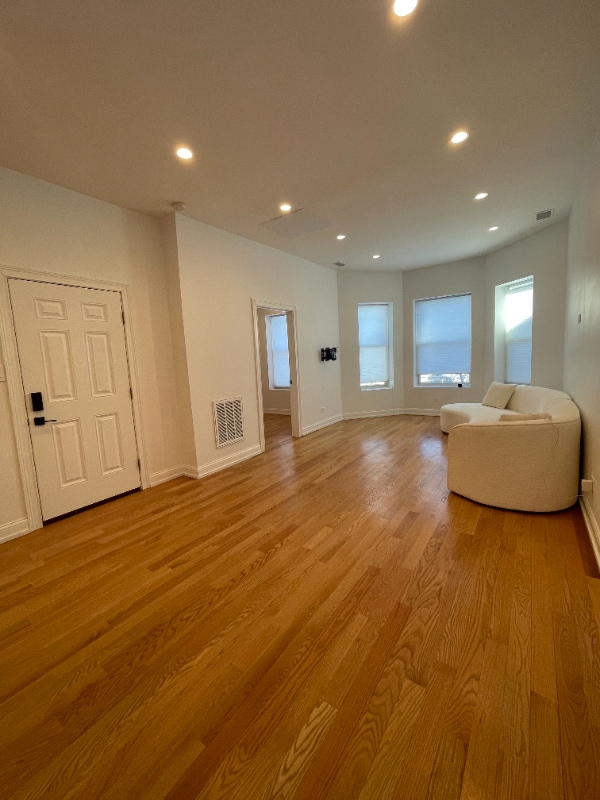 Photo - 2148 N Kedzie Blvd Unidad 2