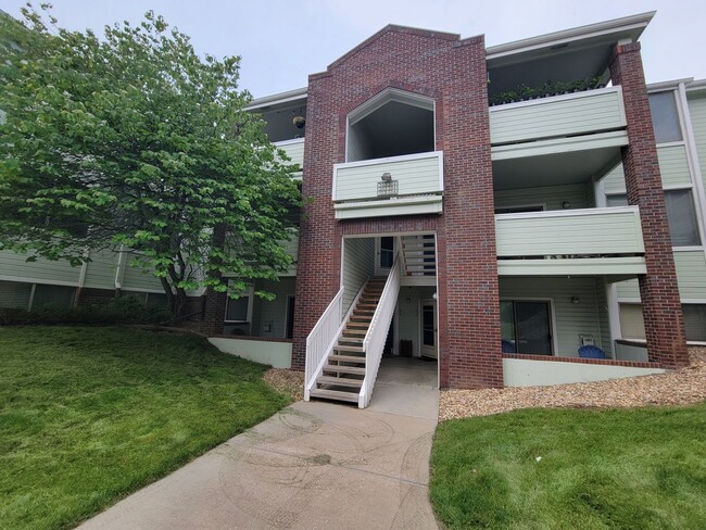 Top-Floor 1 Bedroom Condo in South Boulder... - Top-Floor 1 Bedroom Condo in South Boulder... Unit 303