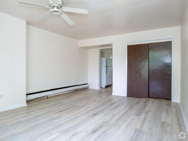Building Photo - 208- 210 1st Ave Aliquippa Unit 210 1st Ave Aliquippa Rental