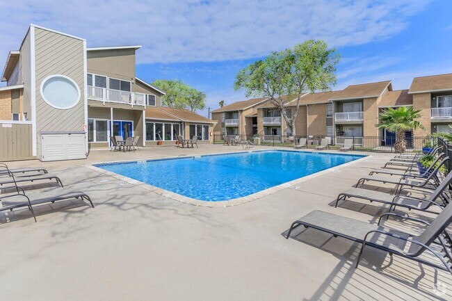 Building Photo - Shadow Bend Rental