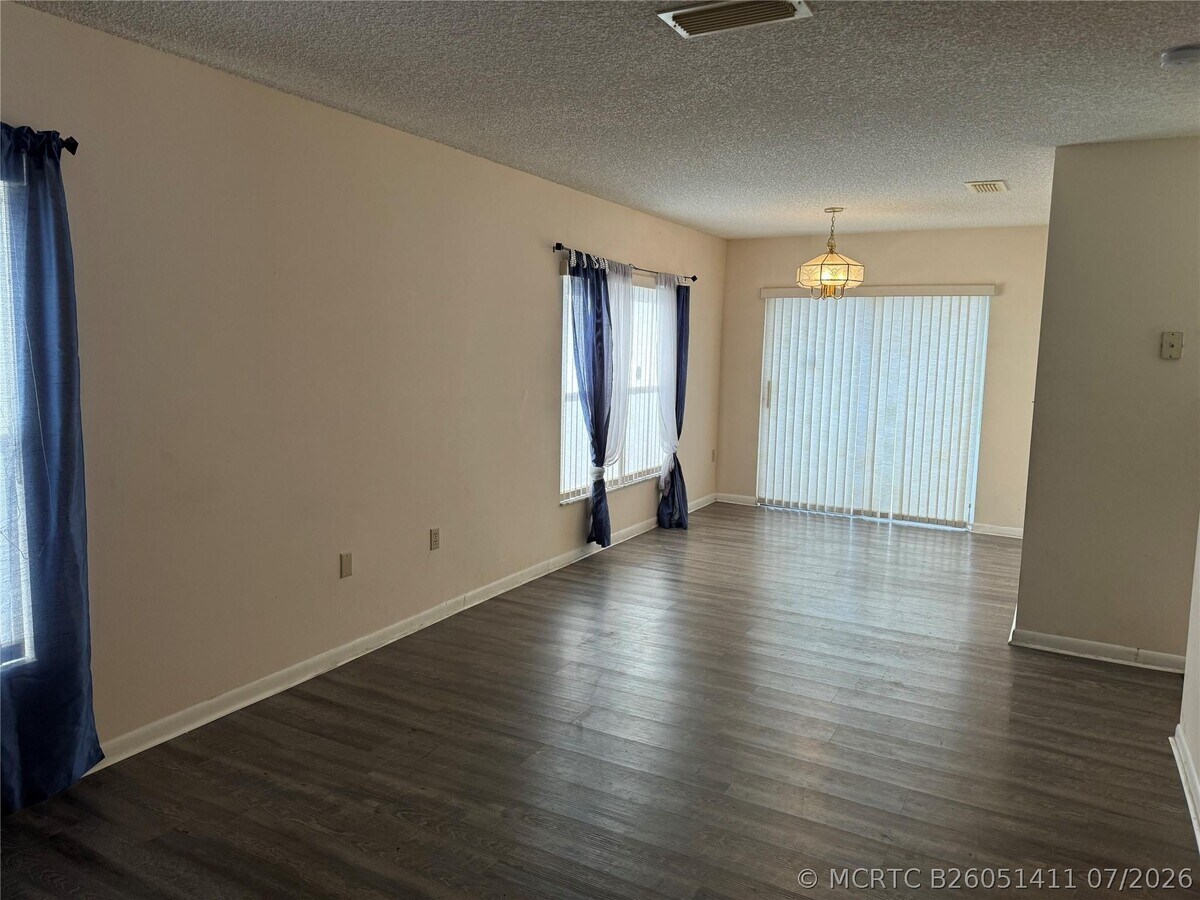 Photo - 4235 SW 72nd Way