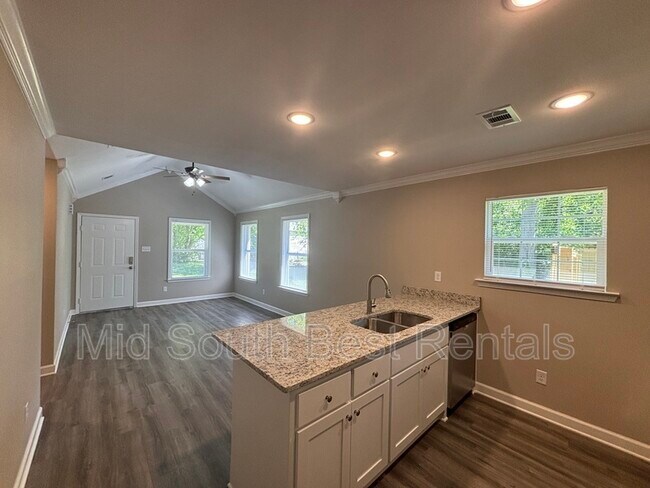 Photo - 127 Galloway Cir