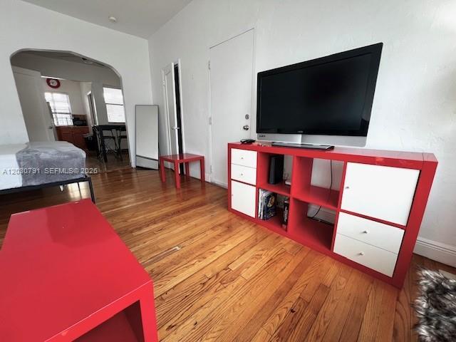 601 7th St Unit 4
