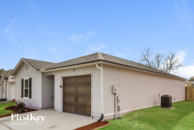 Photo - 3046 Wavering Ln