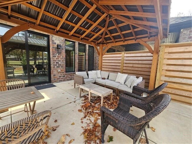 Building Photo - 97 Perth Dr Unit A