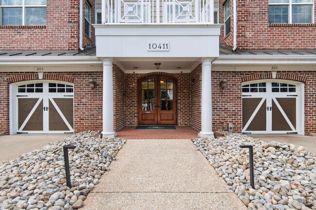 10411 Rosegate Ct