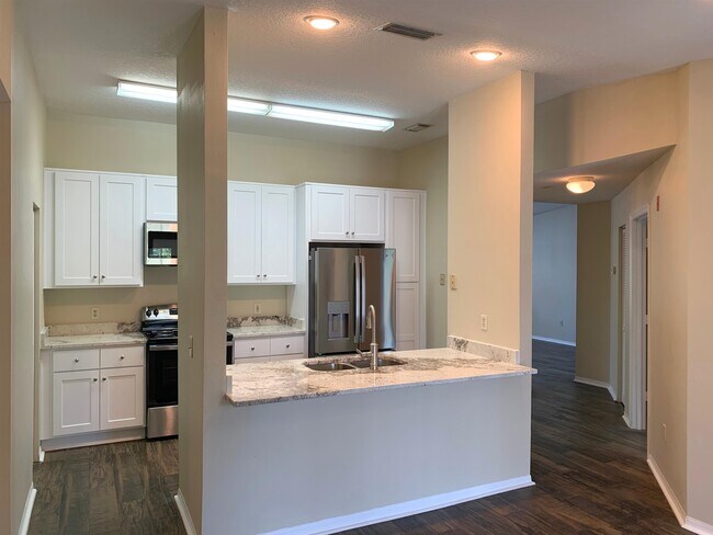 Building Photo - 19207 Harbour Vista Cir