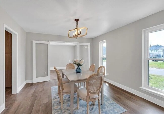 Photo - 1001 Dumaine St