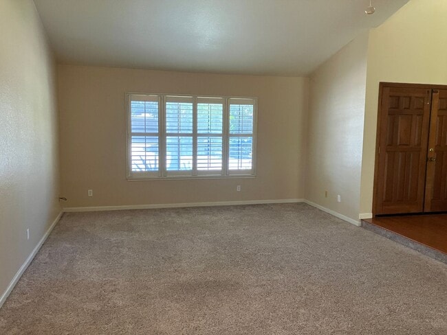 Photo - 1717 Whippoorwill Ct