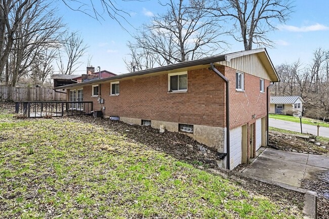 Photo - 2613 Rhapsody Dr