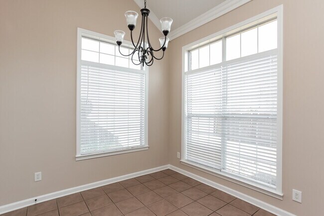 Photo - 2770 Hidden Falls Dr