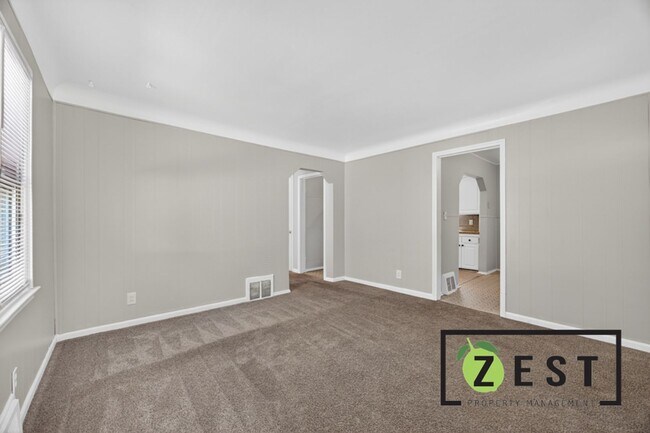 Photo - Affordable 3 BED 1 BATH Bungalow Home! **OPEN HOUSE Sunday June 21, 2016 @ 2:30PM-3:30PM!