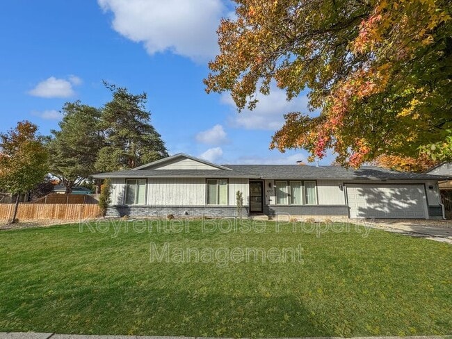 Building Photo - 4727 Arrowhead Way