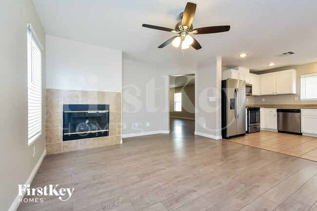 Photo - 4822 Canary Diamond Ave