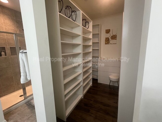 Photo - 3011 Pinehills Wy.