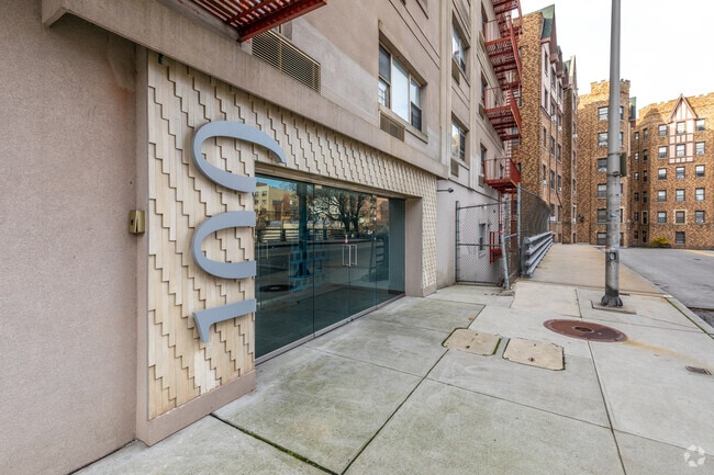 Photo - Parkcrest East