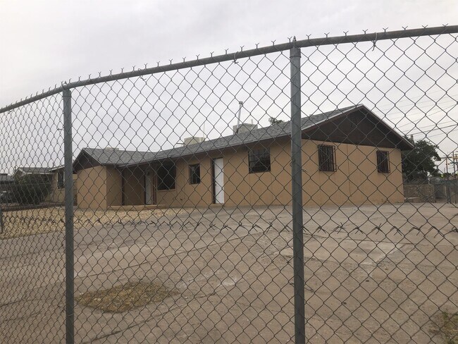 Photo - 1000 Atwood Dr