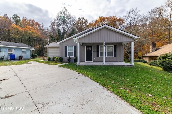 Photo - 112 Bennett Ln