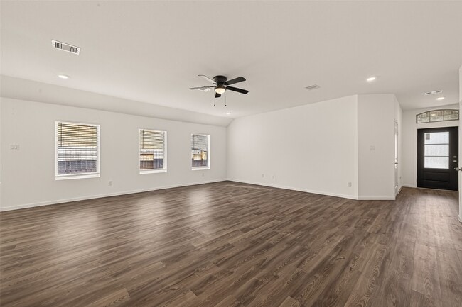 Photo - 7910 Eagle Crk Ln