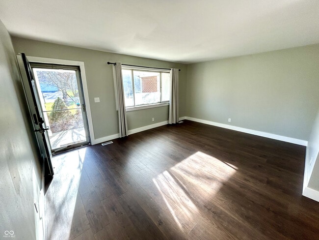 Photo - 154 Pearl St