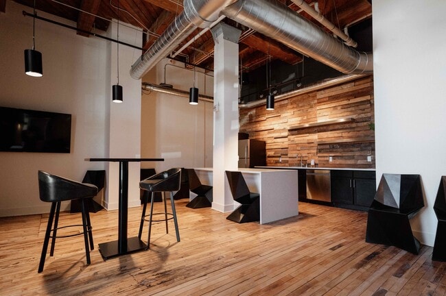 Maxwell Lofts