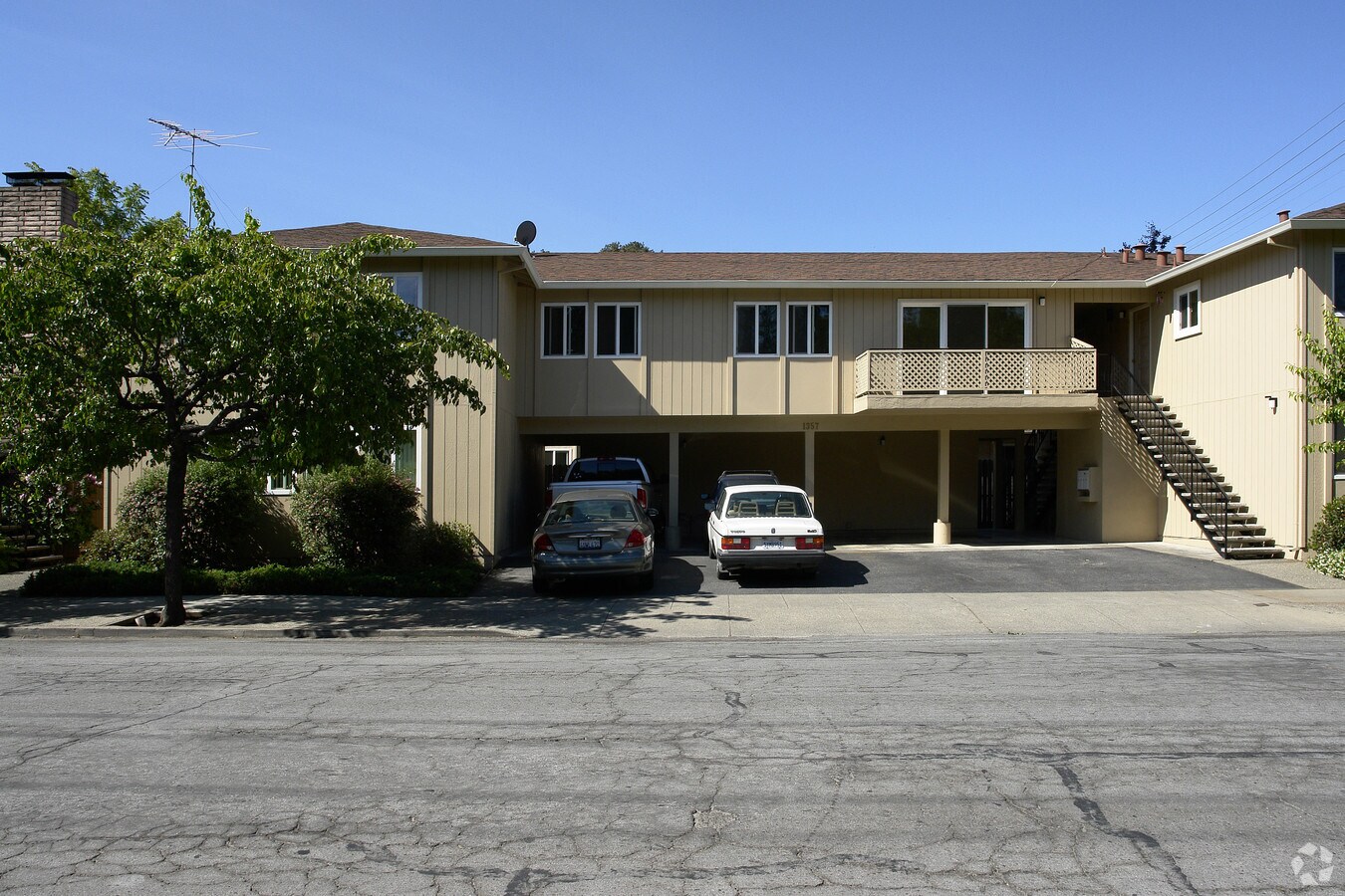 Photo - 1357 Mills Ct