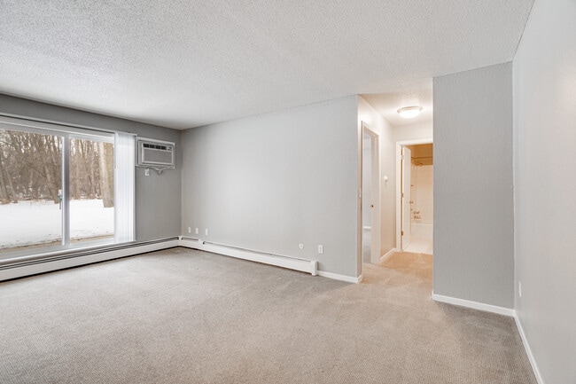 Whispering Pond Apartments